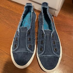 Denim Sneakers like new !! Great Condition !!